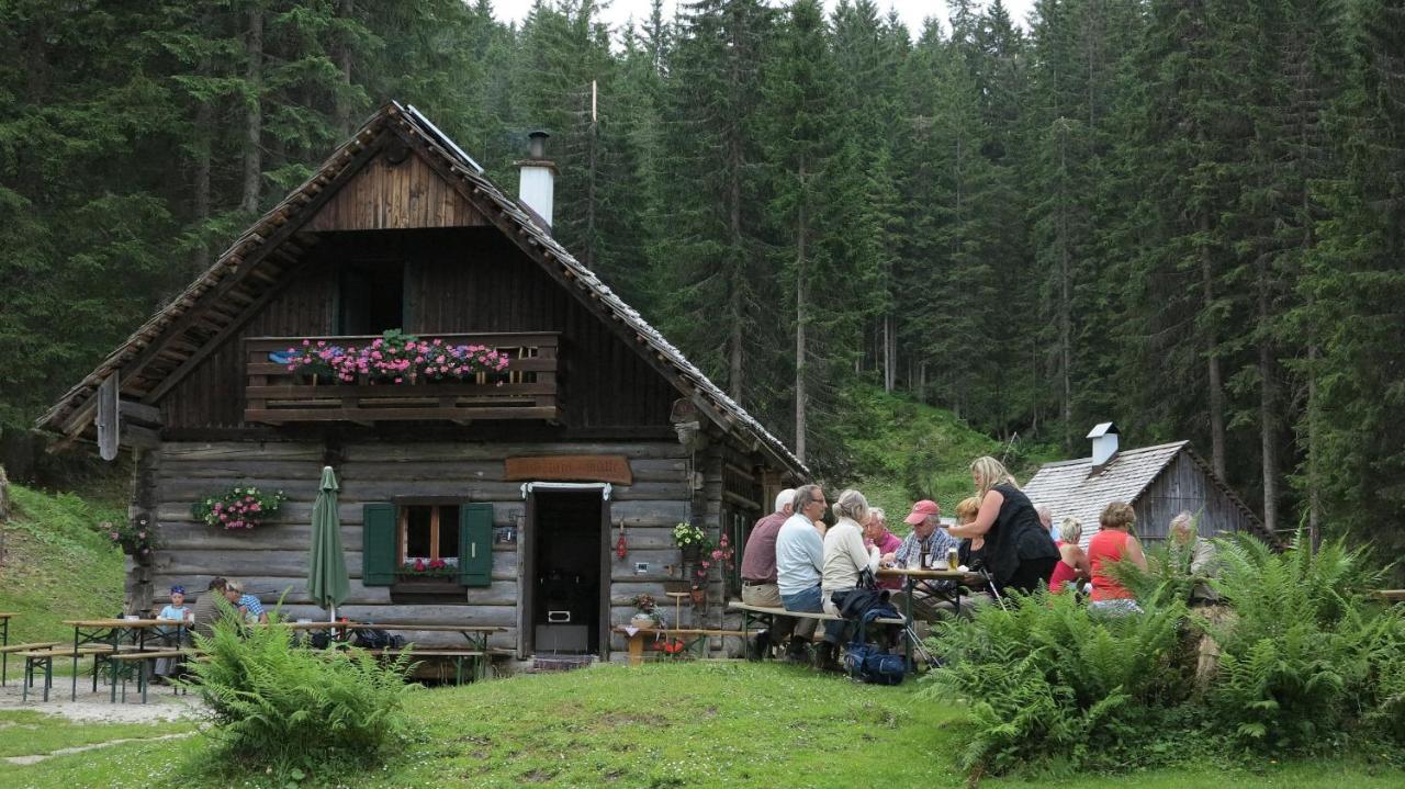 Ferienwohnung Kunterbunt Гозау Экстерьер фото